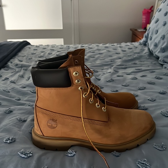 Worn a couple of times but have been cleaned and unworn for 1 year - Picture 4 of 4